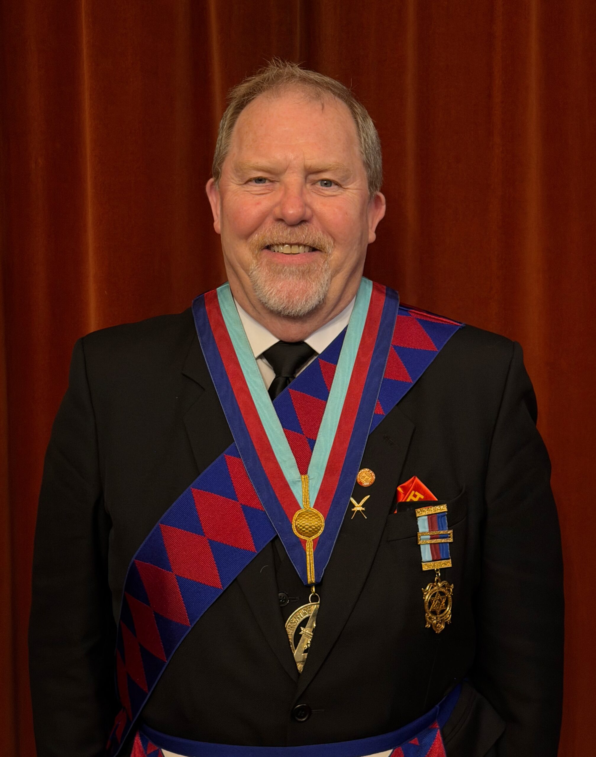 Picture of Excellent Companion Peter Fray Provincial Grand Scribe Ezra in Royal Arch Regalia